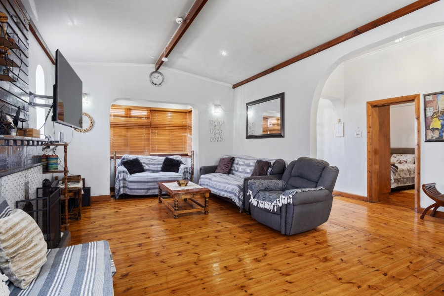 5 Bedroom Property for Sale in Wynberg Western Cape